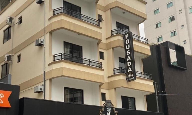 Pousada Bella Nina Balneário Camboriú 外观 照片